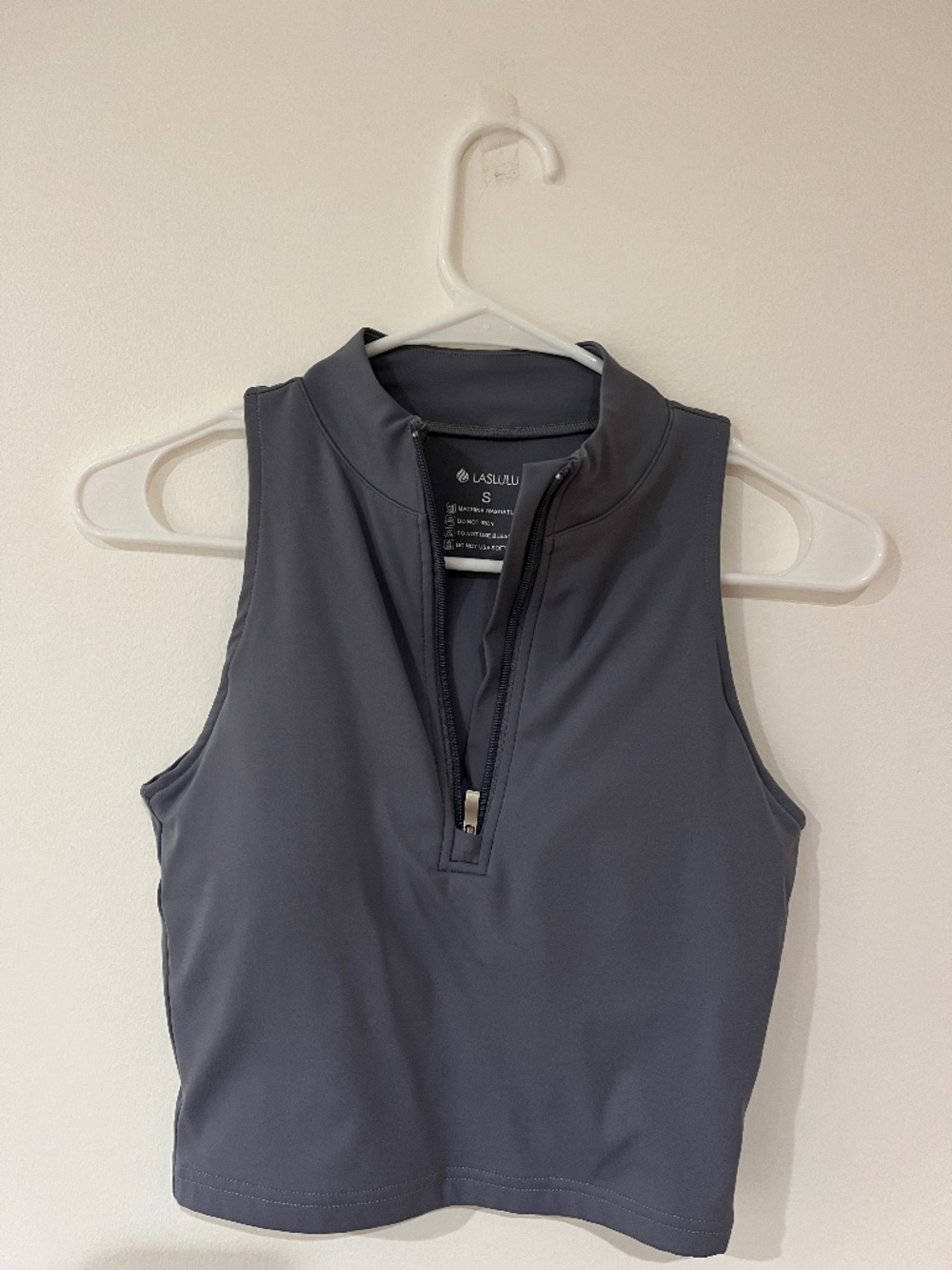grey LASLULU crop top
